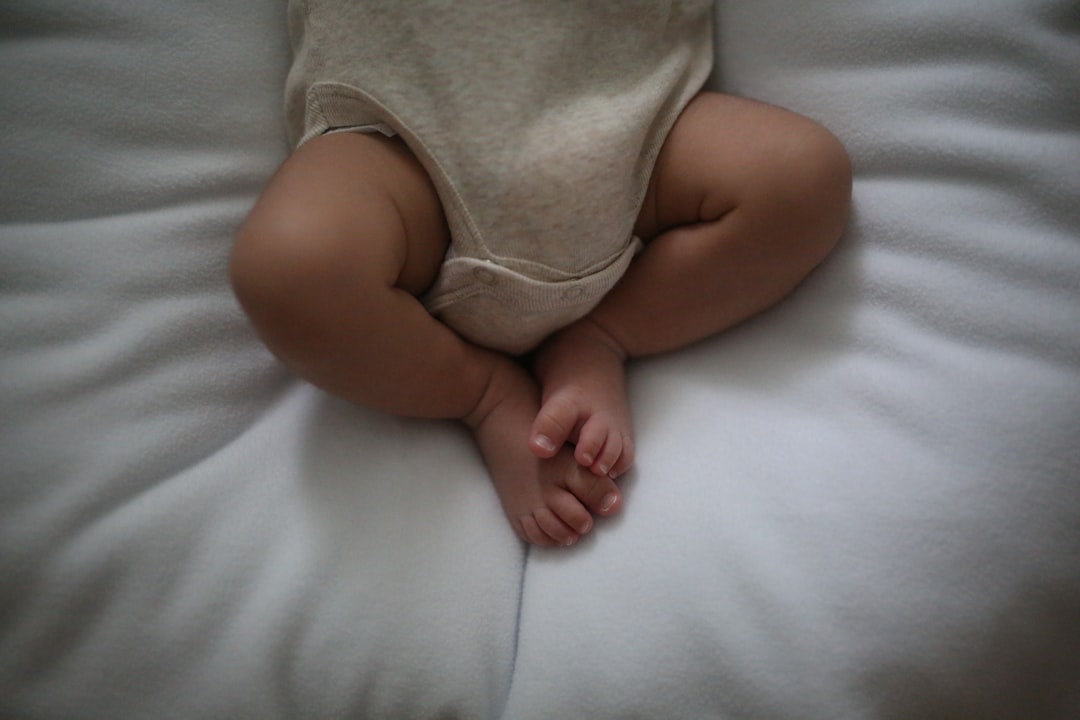 De eerste keer “mama”: wanneer praten baby’s echt?